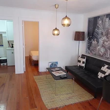 아파트 Typical Duplex In Bairro Alto