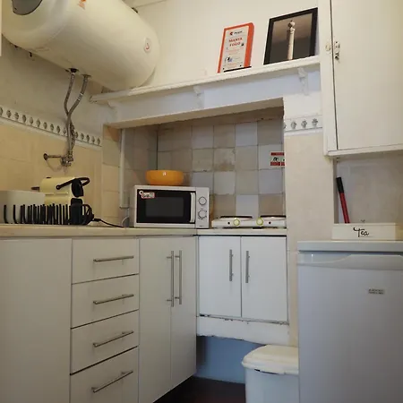 Typical Duplex In Bairro Alto * Лиссабон